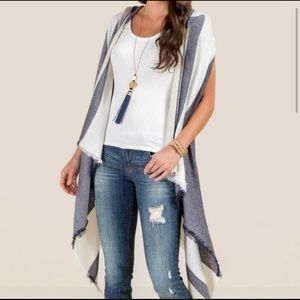 Francesca’s Navy Cream Long Cardigan